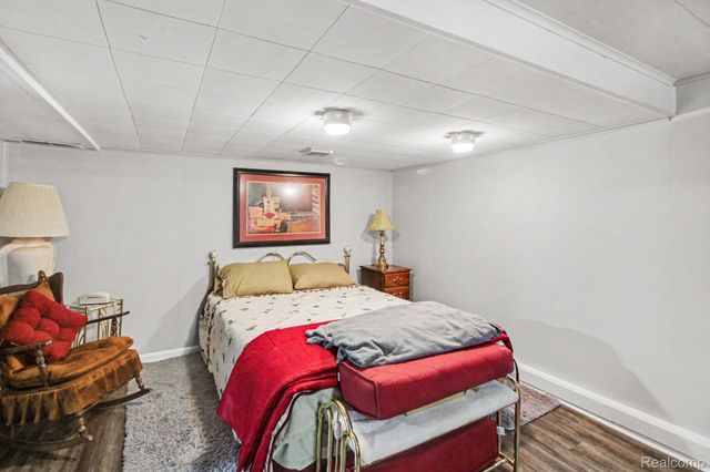 3124 Saint Jude Drive, Waterford Charter Township, MI 48329