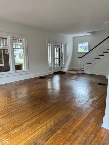 35 E King Street, Franklin, IN 46131