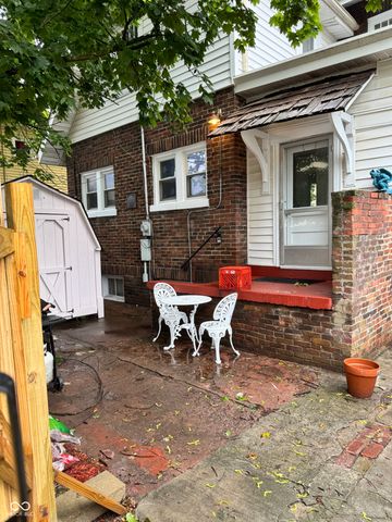 35 E King Street, Franklin, IN 46131