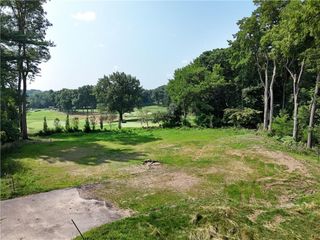 12 Elmwood Hill Lane, Brighton, NY 14610