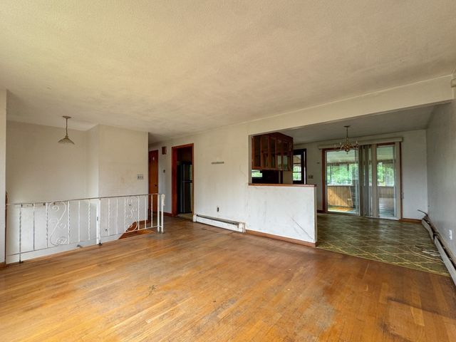 62 Carlisle St, Brockton, MA 02302