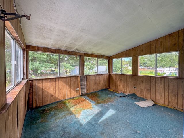 62 Carlisle St, Brockton, MA 02302