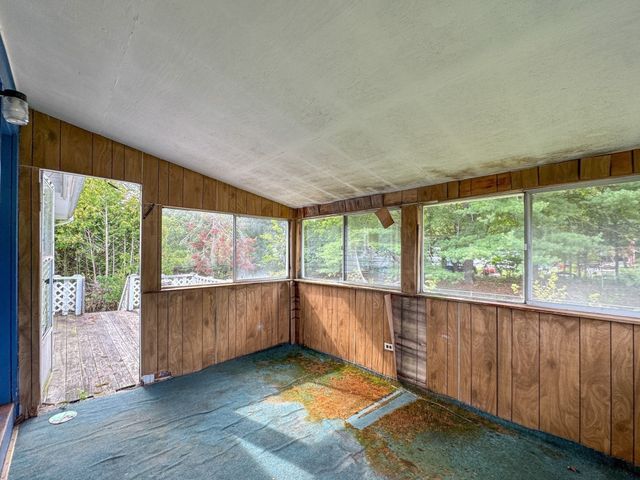 62 Carlisle St, Brockton, MA 02302