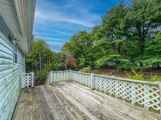 62 Carlisle St, Brockton, MA 02302