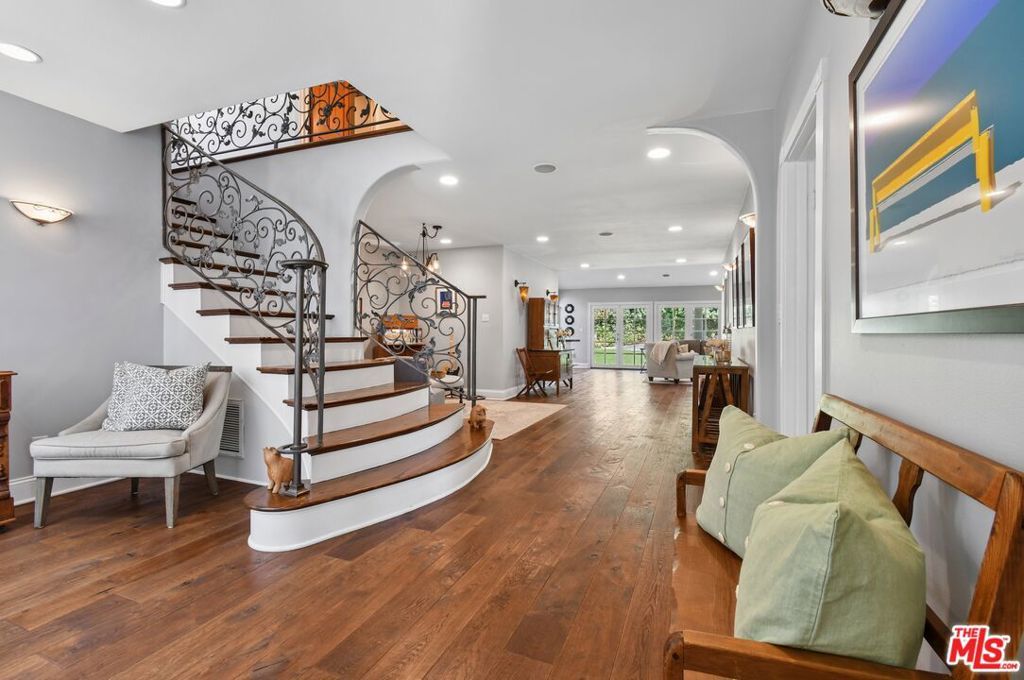 12359 Califa Street, Valley Village, CA 91607 — photo 2