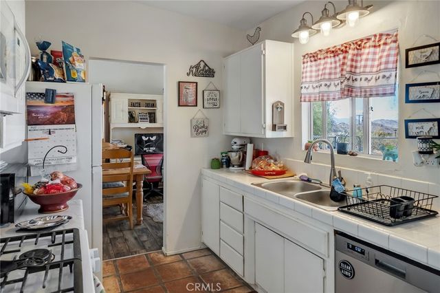 32720 Carnelian, Lucerne Valley, CA 92356