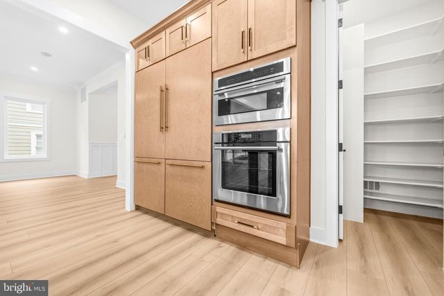 1905 N TAYLOR ST, Arlington, VA 22207