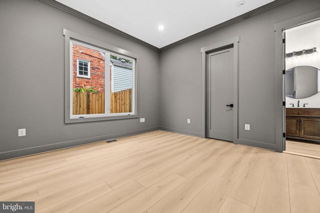 1905 N TAYLOR ST, Arlington, VA 22207