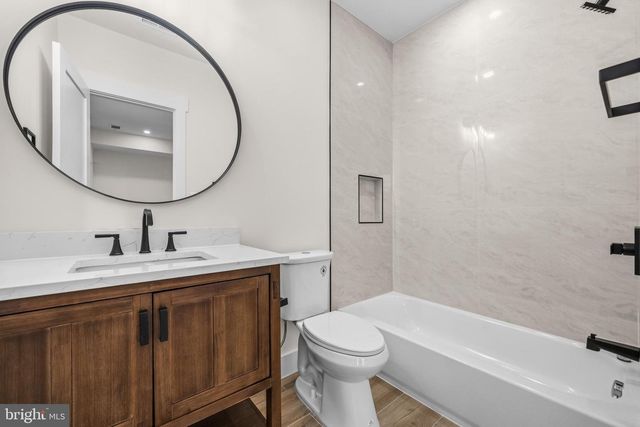 1905 N TAYLOR ST, Arlington, VA 22207