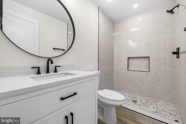 1905 N TAYLOR ST, Arlington, VA 22207