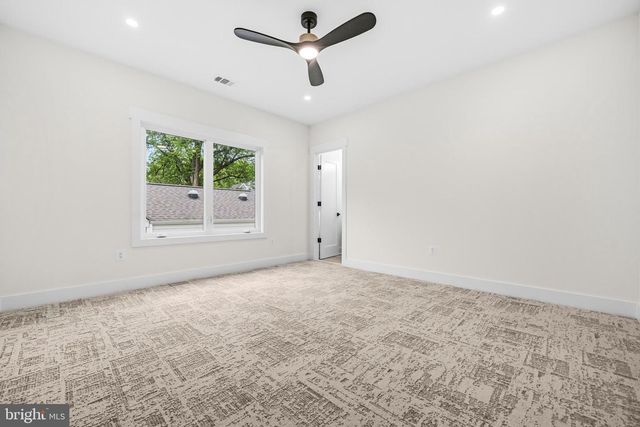 1905 N TAYLOR ST, Arlington, VA 22207