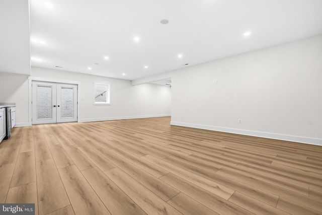 1905 N TAYLOR ST, Arlington, VA 22207