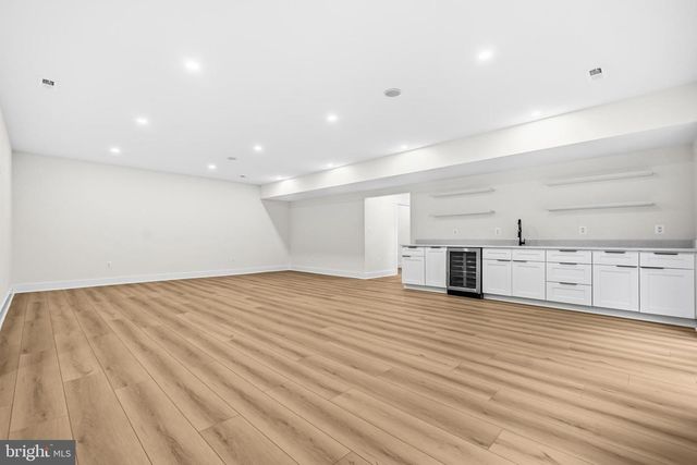 1905 N TAYLOR ST, Arlington, VA 22207