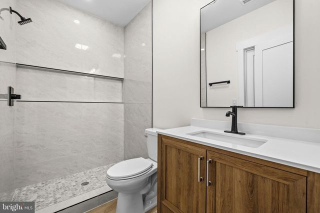 1905 N TAYLOR ST, Arlington, VA 22207