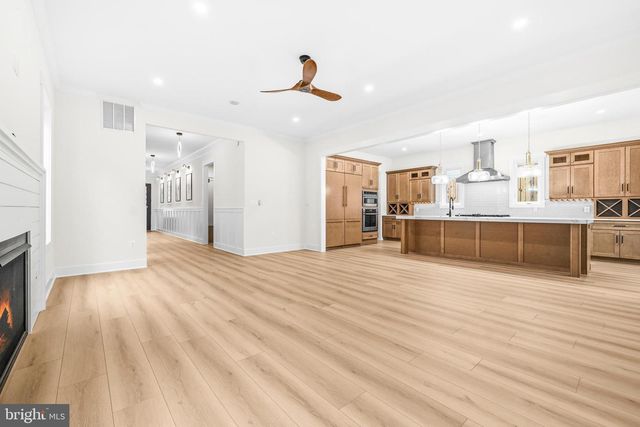 1905 N TAYLOR ST, Arlington, VA 22207