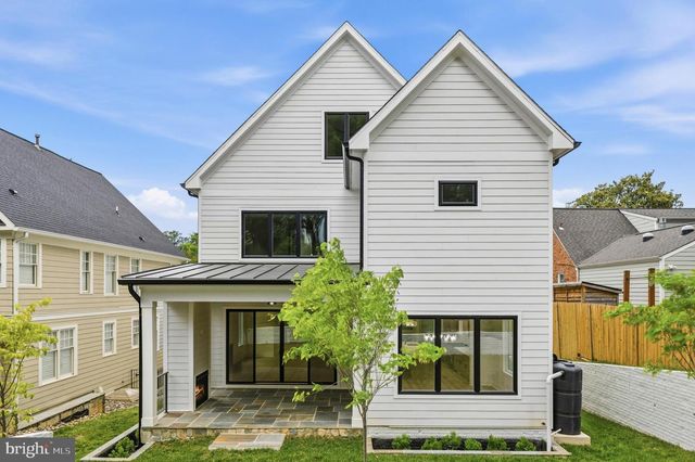 1905 N TAYLOR ST, Arlington, VA 22207