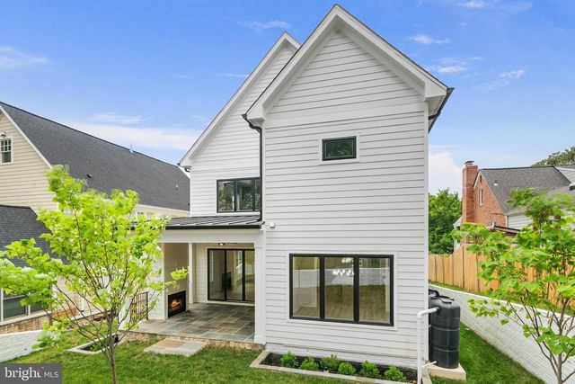 1905 N TAYLOR ST, Arlington, VA 22207