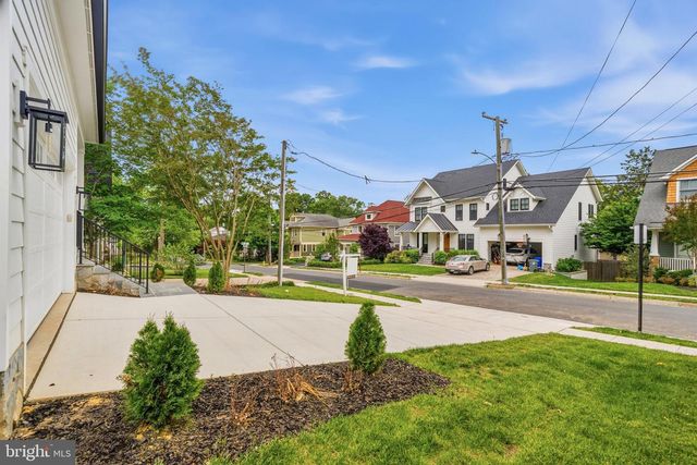 1905 N TAYLOR ST, Arlington, VA 22207