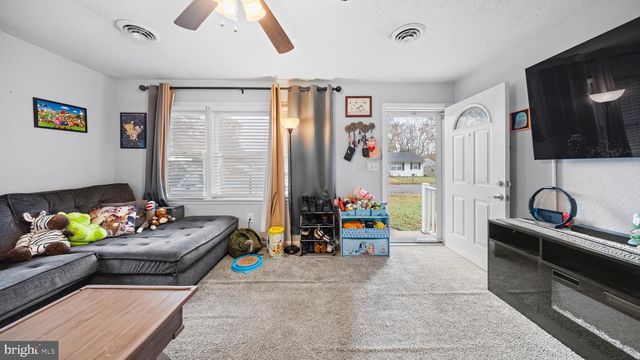 724 EDGAR DR, Salisbury, MD 21804