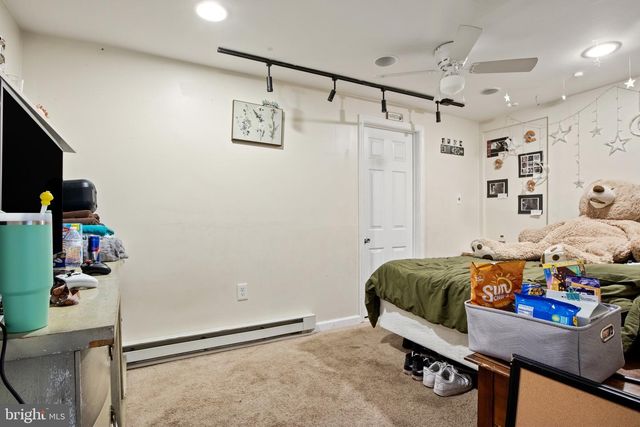 484 BROUGH RD, Abbottstown, PA 17301