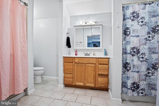 484 BROUGH RD, Abbottstown, PA 17301