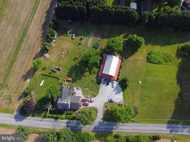 484 BROUGH RD, Abbottstown, PA 17301