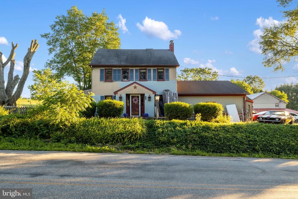 484 BROUGH RD, Abbottstown, PA 17301