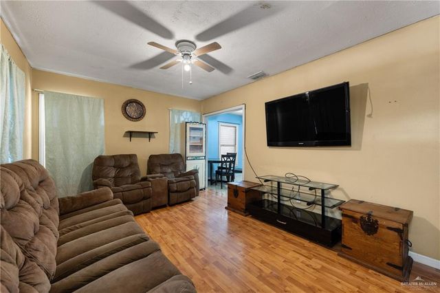 221 E Taft Street, Harlingen, TX 78550