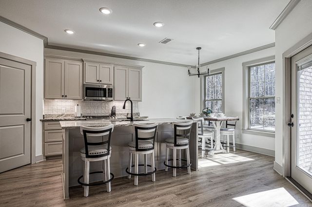 13 Estrella Circle, Hot Springs Village, AR 71909