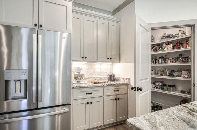 13 Estrella Circle, Hot Springs Village, AR 71909