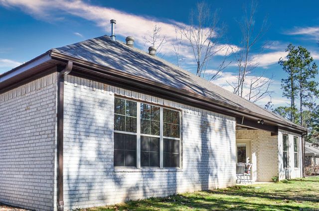13 Estrella Circle, Hot Springs Village, AR 71909