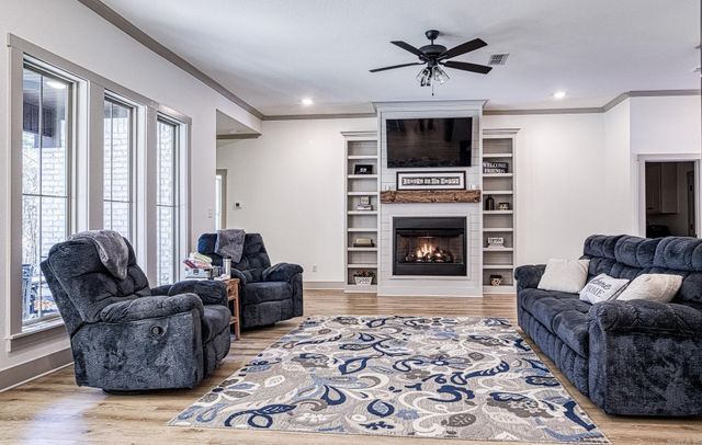 13 Estrella Circle, Hot Springs Village, AR 71909