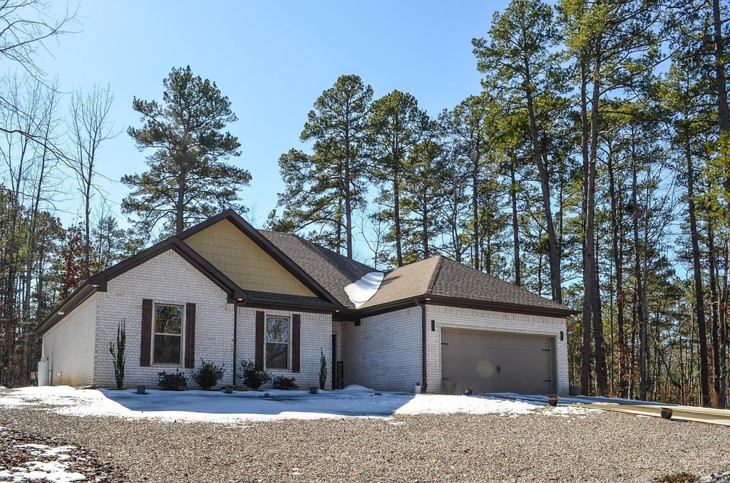 13 Estrella Circle, Hot Springs Village, AR 71909