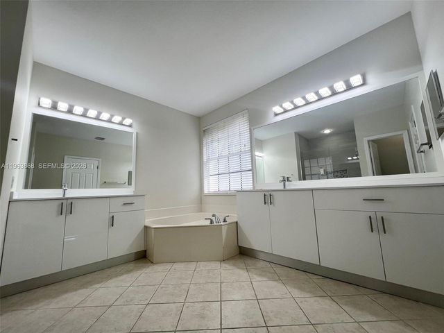 1210 Leeward Way 1210, Weston, FL 33327