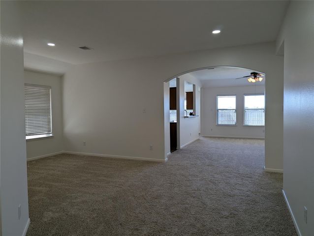 5618 Savannah Woods Lane, Rosharon, TX 77583