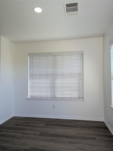 5618 Savannah Woods Lane, Rosharon, TX 77583