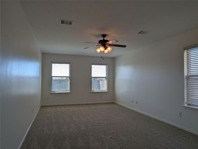 5618 Savannah Woods Lane, Rosharon, TX 77583