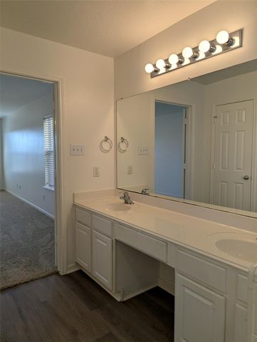 5618 Savannah Woods Lane, Rosharon, TX 77583