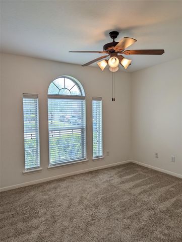 5618 Savannah Woods Lane, Rosharon, TX 77583