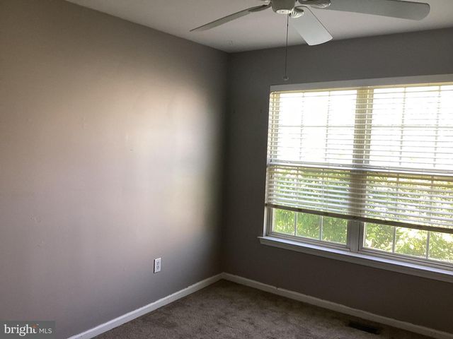 163 BIRCH HOLLOW DR, Bordentown, NJ 08505