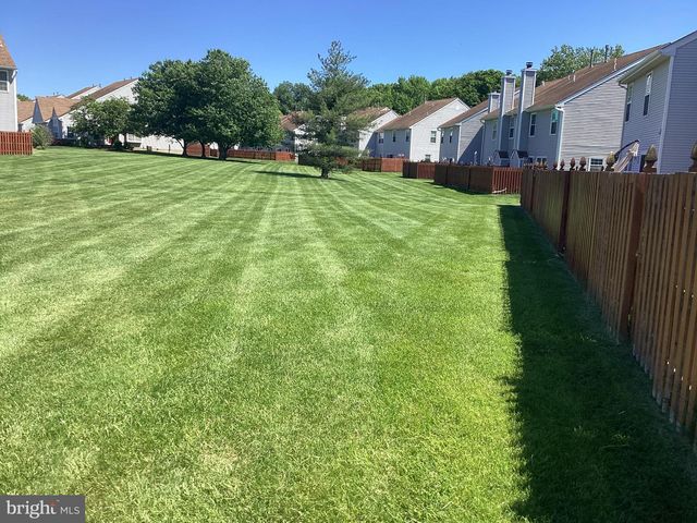 163 BIRCH HOLLOW DR, Bordentown, NJ 08505