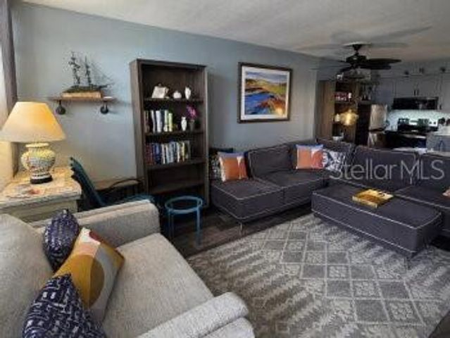 4363 TAHITIAN GARDENS CIRCLE G, Holiday, FL 34691