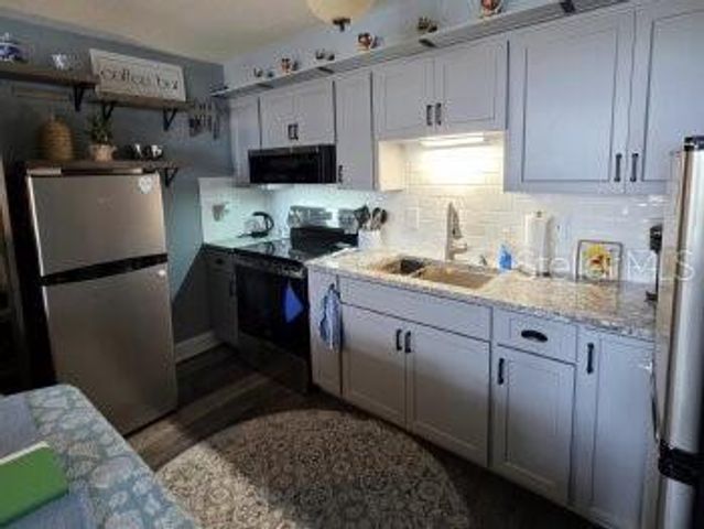 4363 TAHITIAN GARDENS CIRCLE G, Holiday, FL 34691