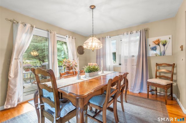 2 Surrey Drive, North Haven, CT 06473