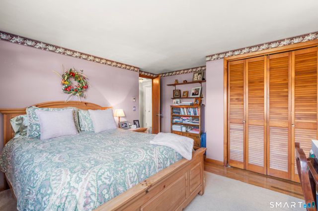 2 Surrey Drive, North Haven, CT 06473
