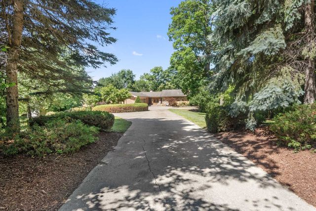 5N750 Medinah Road, Medinah, IL 60157