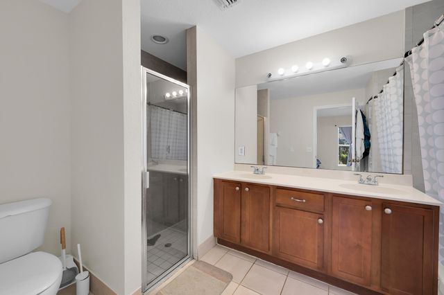 1295 12th Avenue SW, Vero Beach, FL 32962