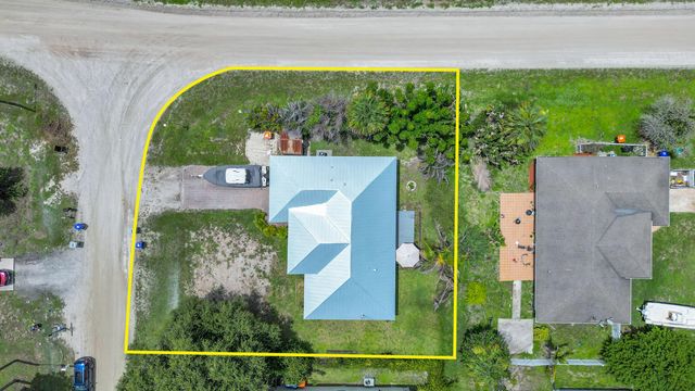 1295 12th Avenue SW, Vero Beach, FL 32962