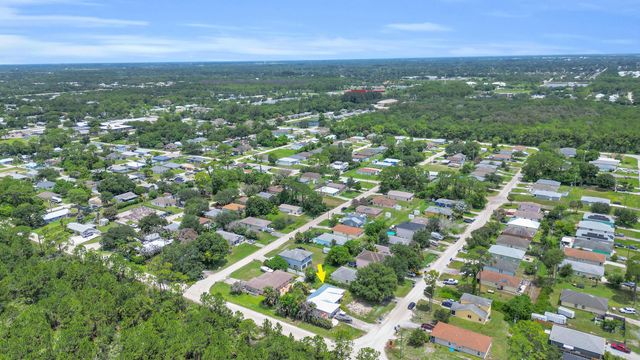 1295 12th Avenue SW, Vero Beach, FL 32962