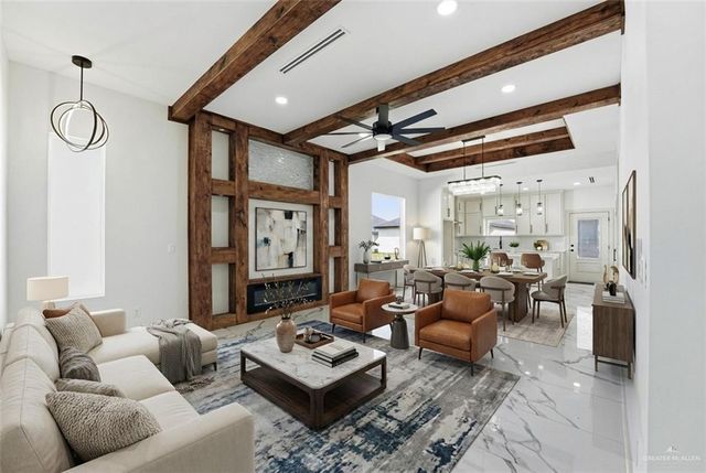 5900 N Playa Del Sol Street, Edinburg, TX 78542